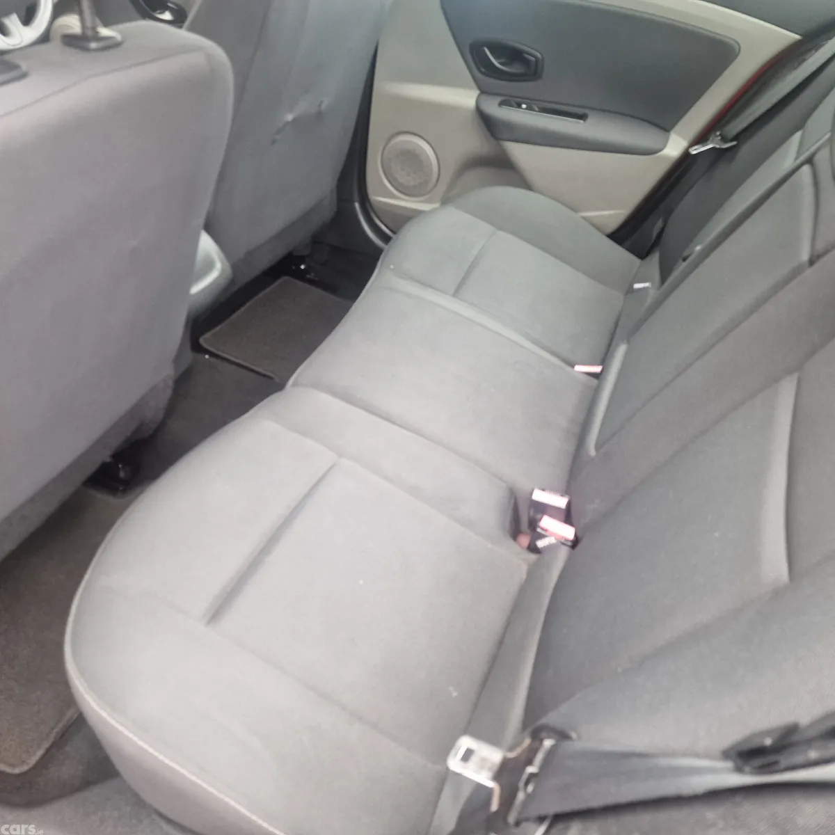 Renault Fluence Saloon, Diesel, 2011, Red