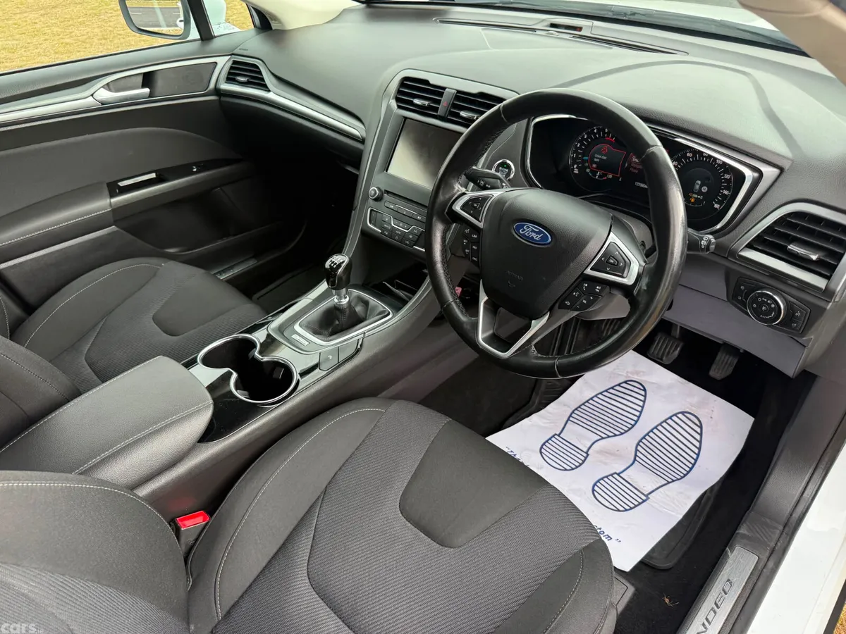 Ford Mondeo Hatchback, Diesel, 2015, White
