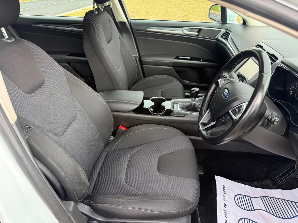 Ford Mondeo Hatchback, Diesel, 2015, White