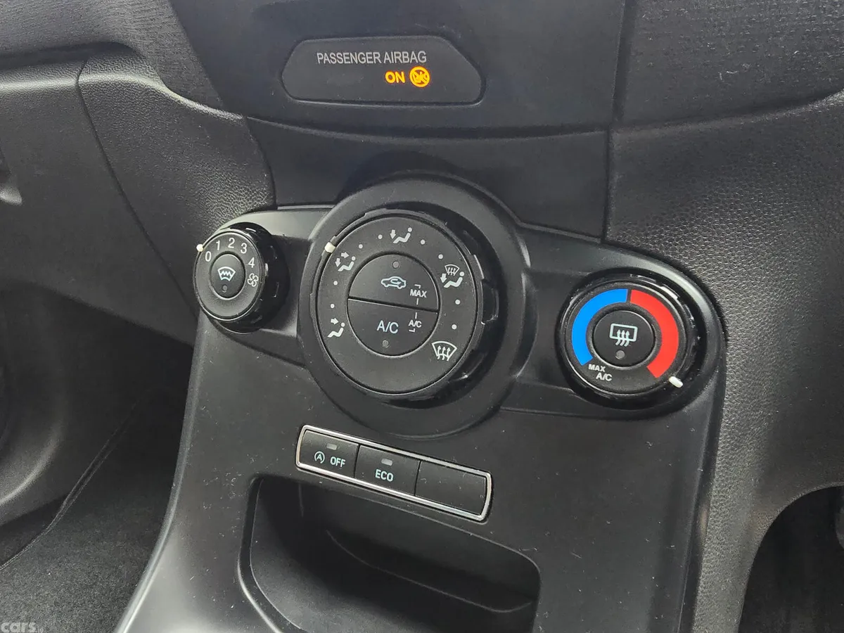 Ford Fiesta Hatchback, Petrol, 2016, Grey