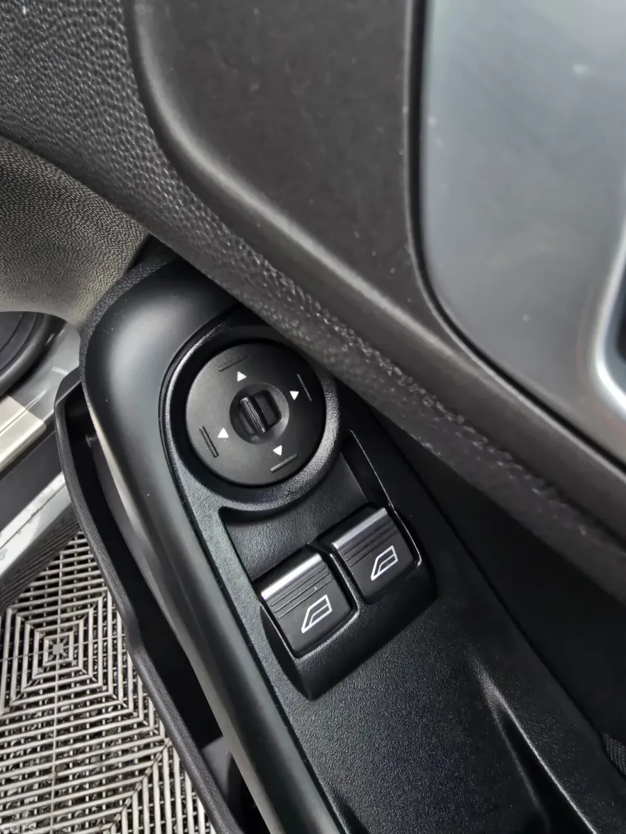 Ford Fiesta Hatchback, Petrol, 2016, Grey