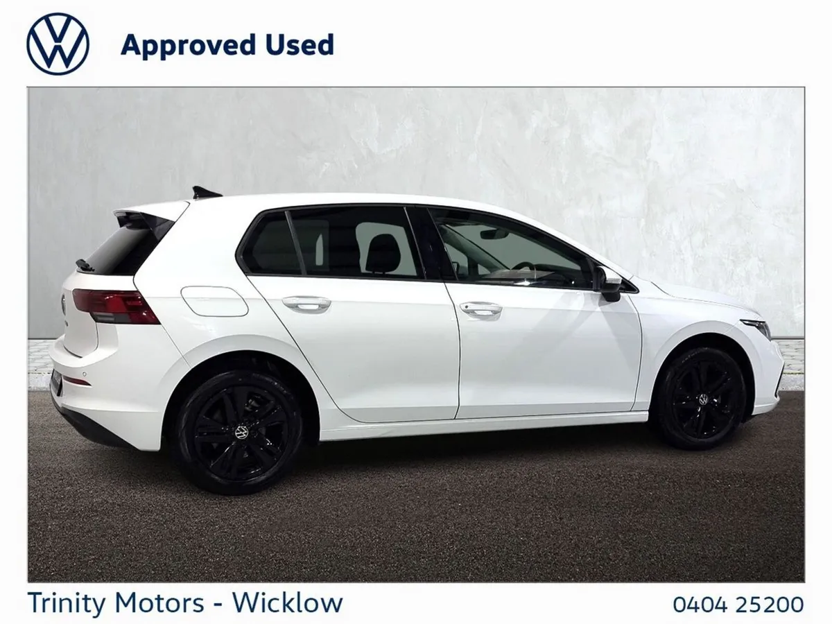 Volkswagen Golf Estate, Petrol, 2023, White