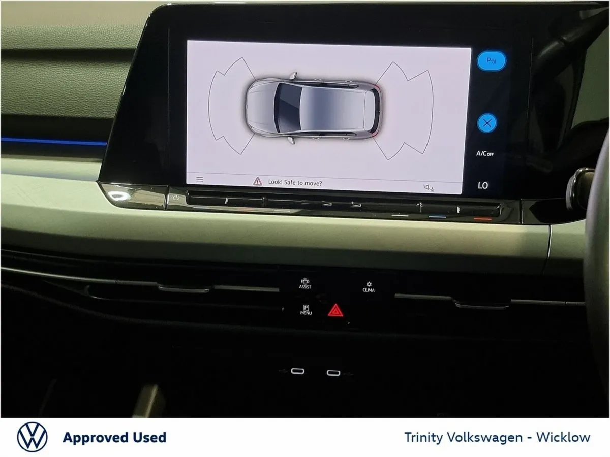 Volkswagen Golf Estate, Petrol, 2023, White