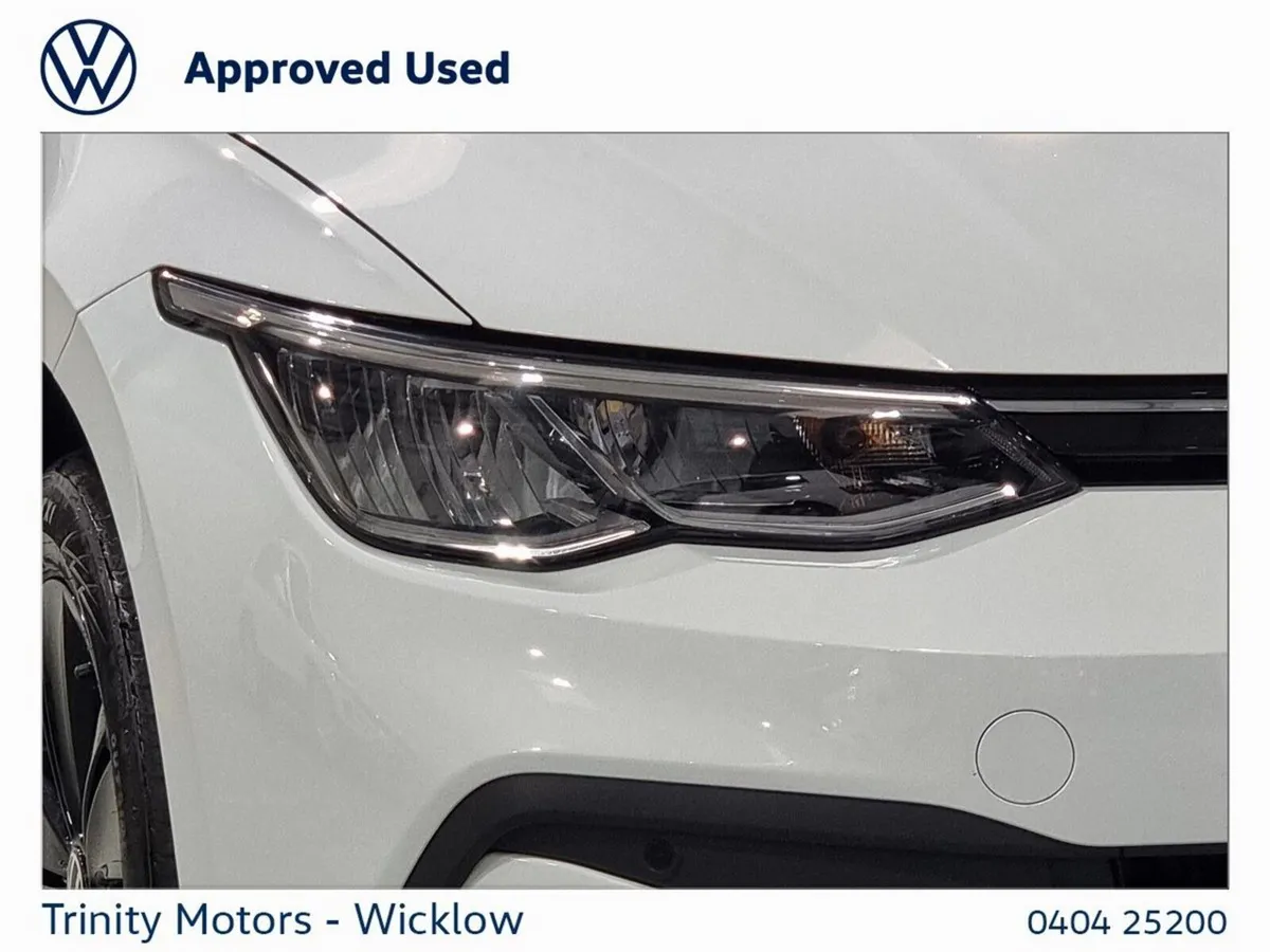 Volkswagen Golf Estate, Petrol, 2023, White