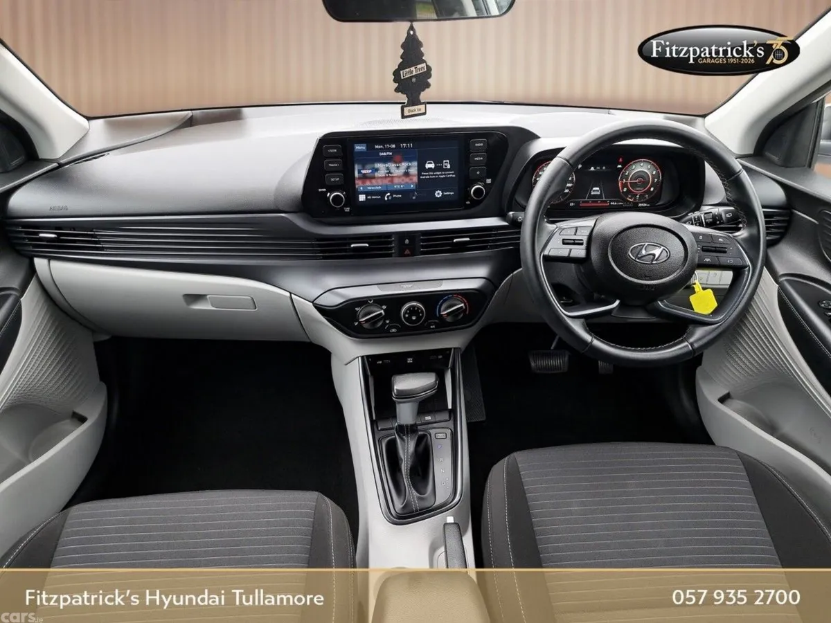 Hyundai i20 Hatchback, Petrol, 2023, White