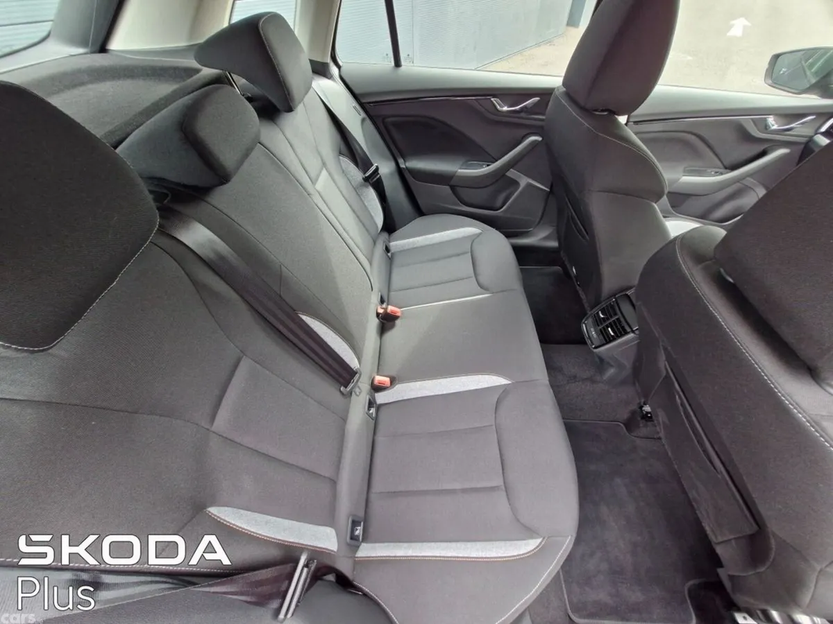 Skoda Kamiq Hatchback, Petrol, 2026, Grey