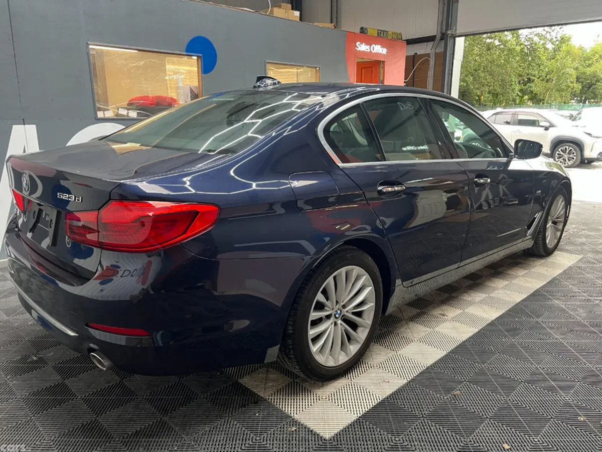 BMW 5-Series Saloon, Petrol, 2017, Blue