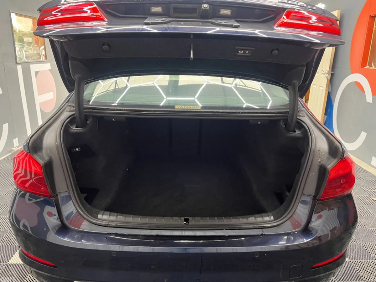 BMW 5-Series Saloon, Petrol, 2017, Blue