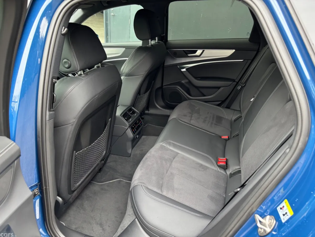 Audi A6 Estate, Petrol Plug-in Hybrid, 2024, Blue