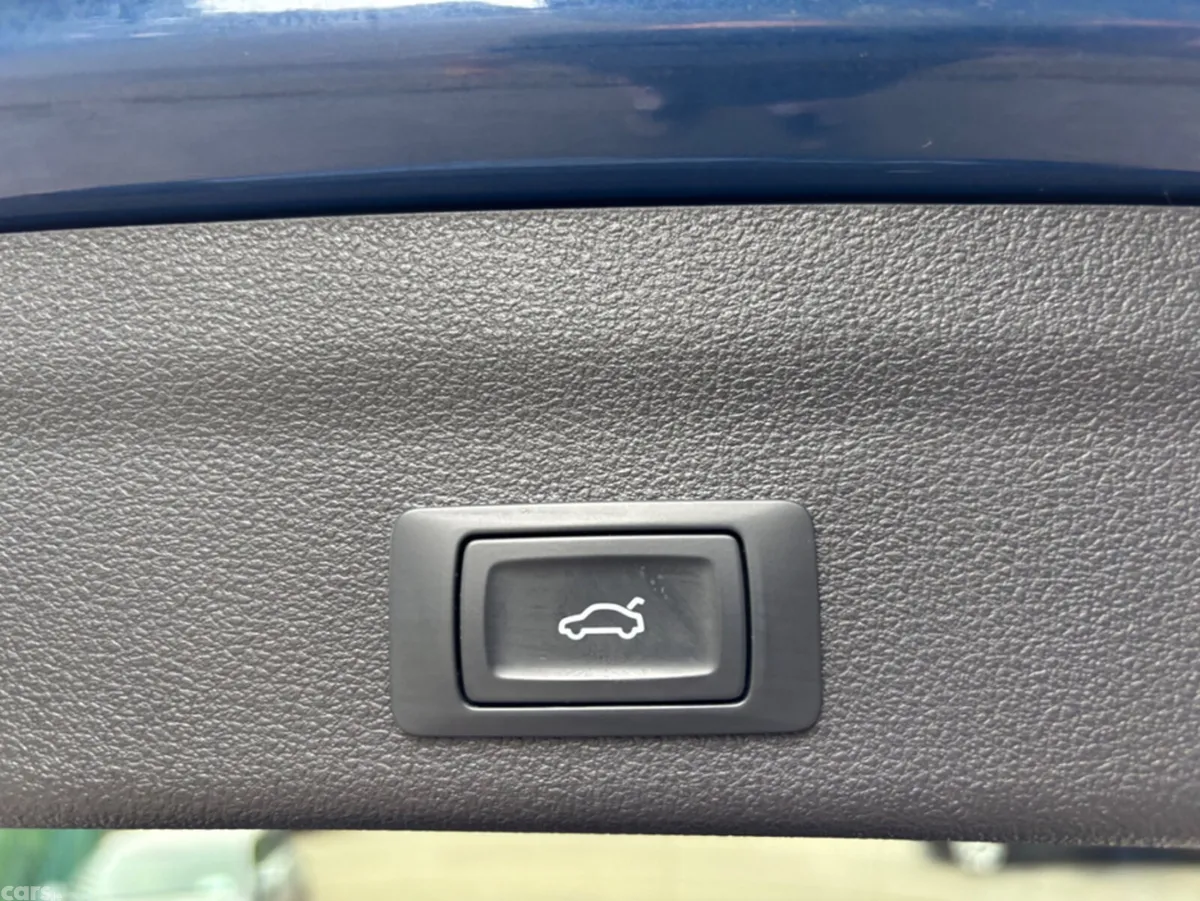 Audi A6 Estate, Petrol Plug-in Hybrid, 2024, Blue
