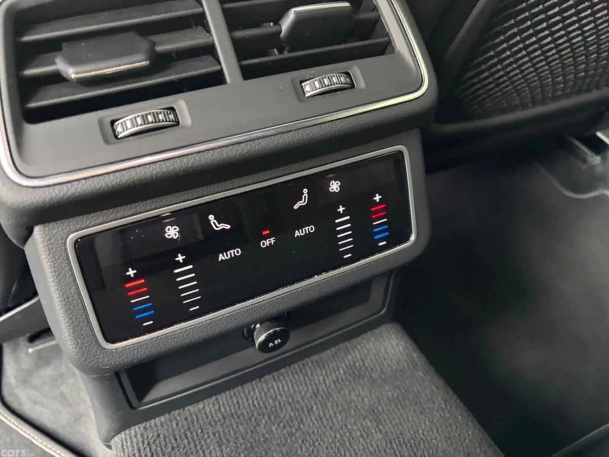 Audi A6 Estate, Petrol Plug-in Hybrid, 2024, Blue