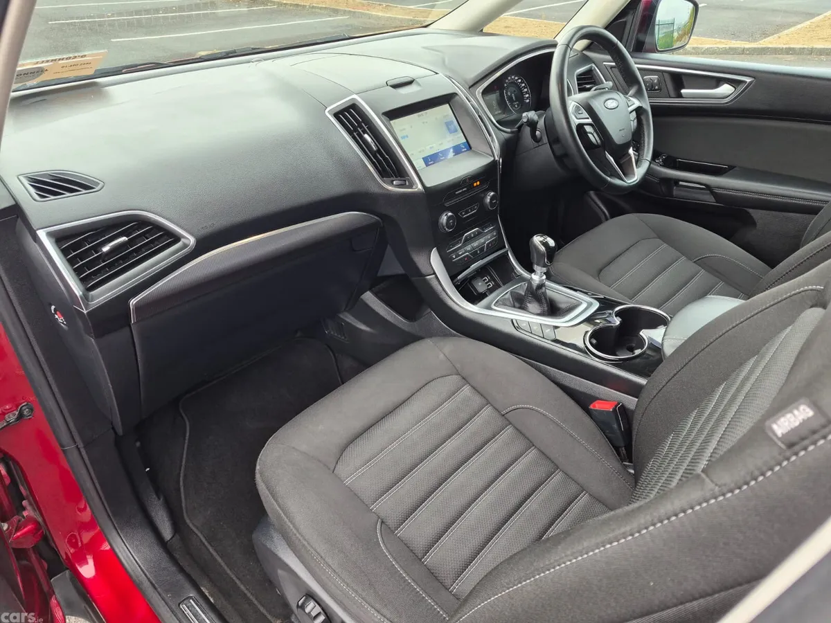 Ford Galaxy MPV, Diesel, 2019, Red