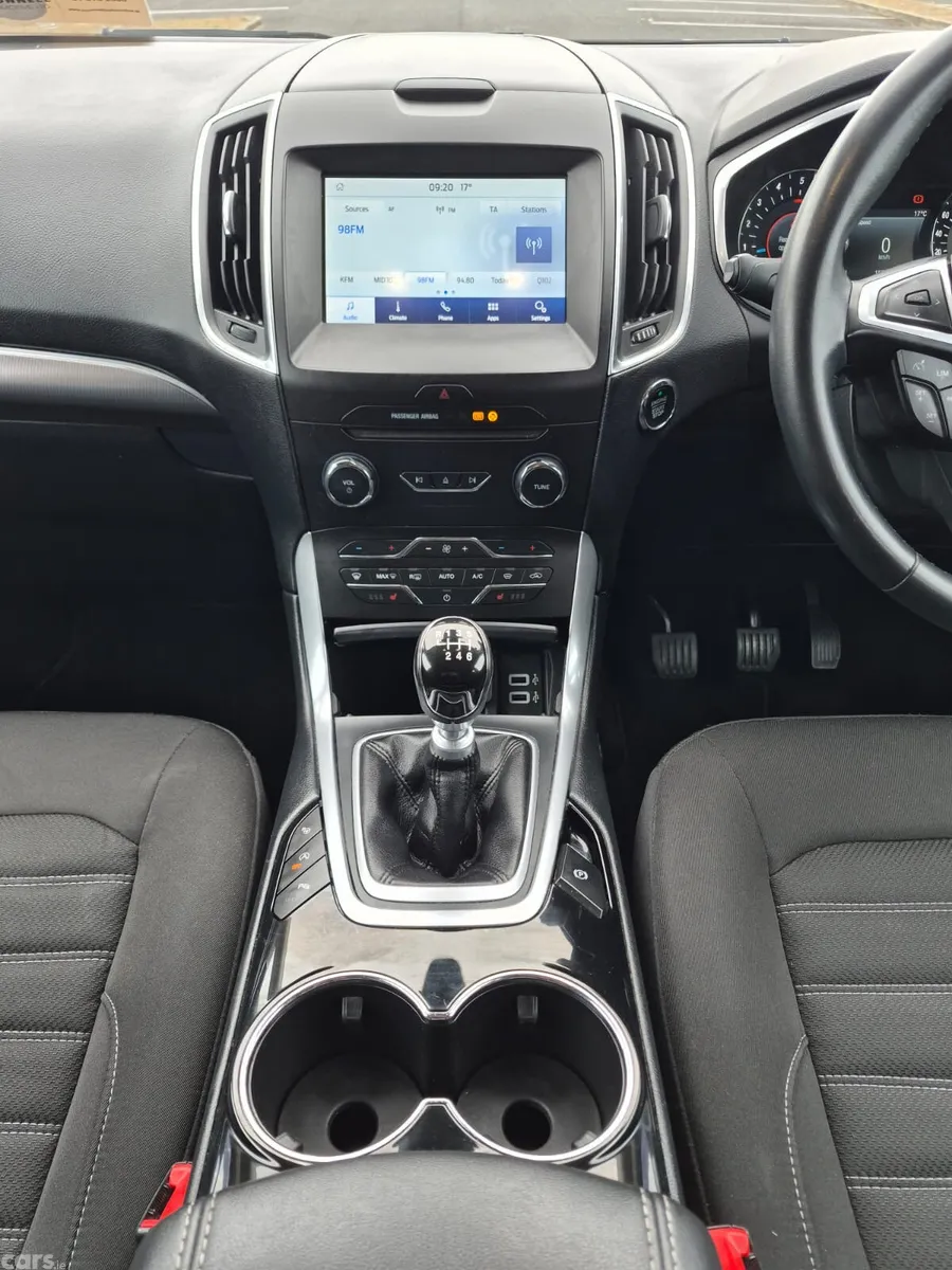 Ford Galaxy MPV, Diesel, 2019, Red