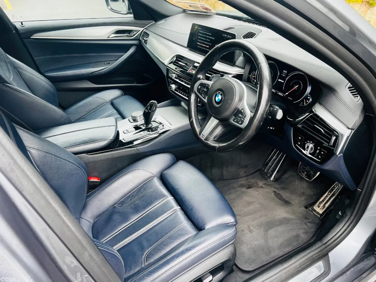 BMW 5-Series Saloon, Petrol Plug-in Hybrid, 2018, Blue