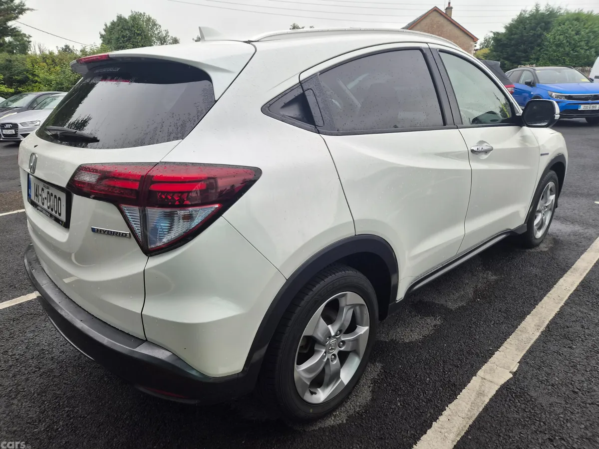 Honda Vezel SUV, Petrol Hybrid, 2014, White