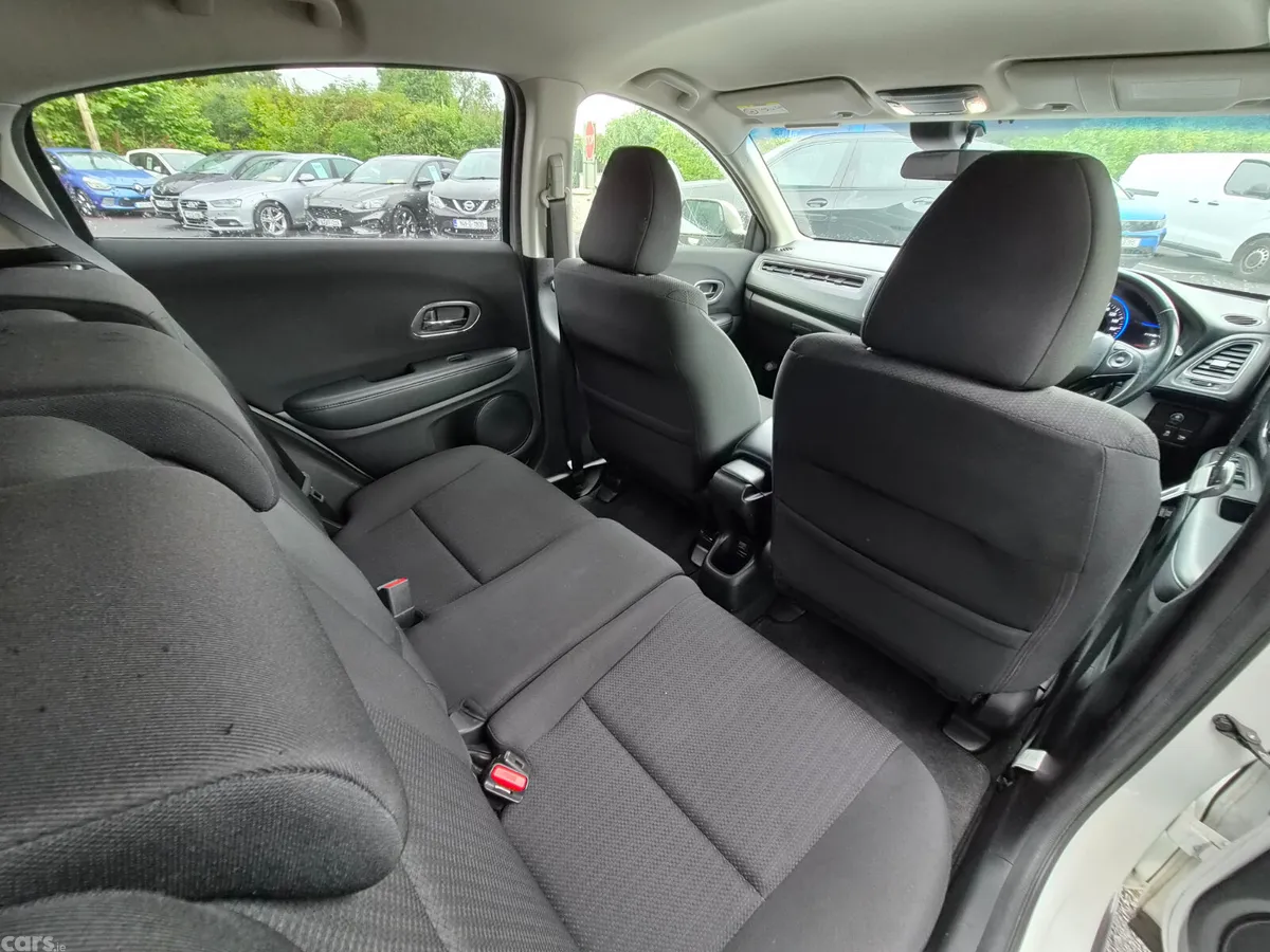 Honda Vezel SUV, Petrol Hybrid, 2014, White