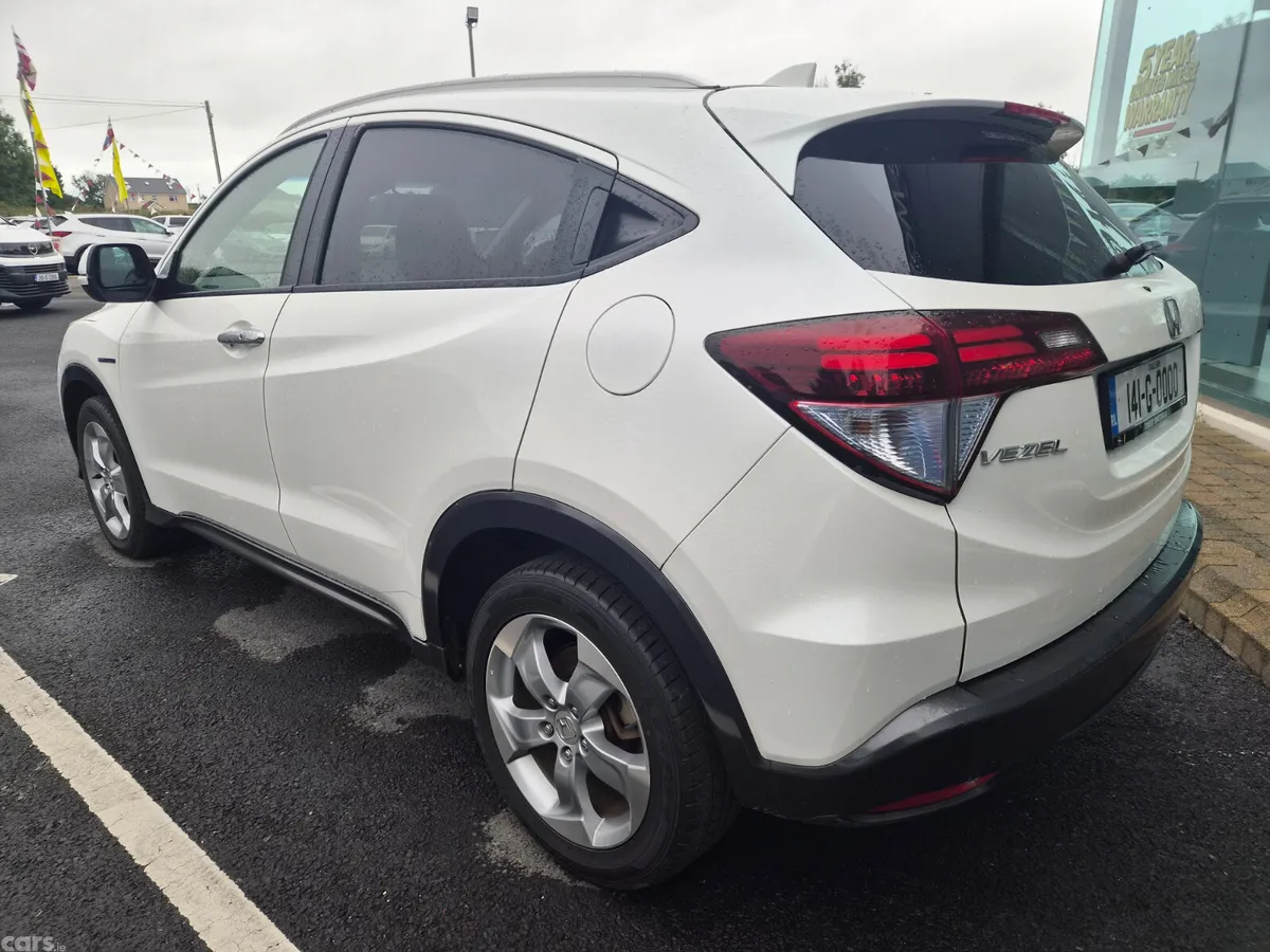Honda Vezel SUV, Petrol Hybrid, 2014, White