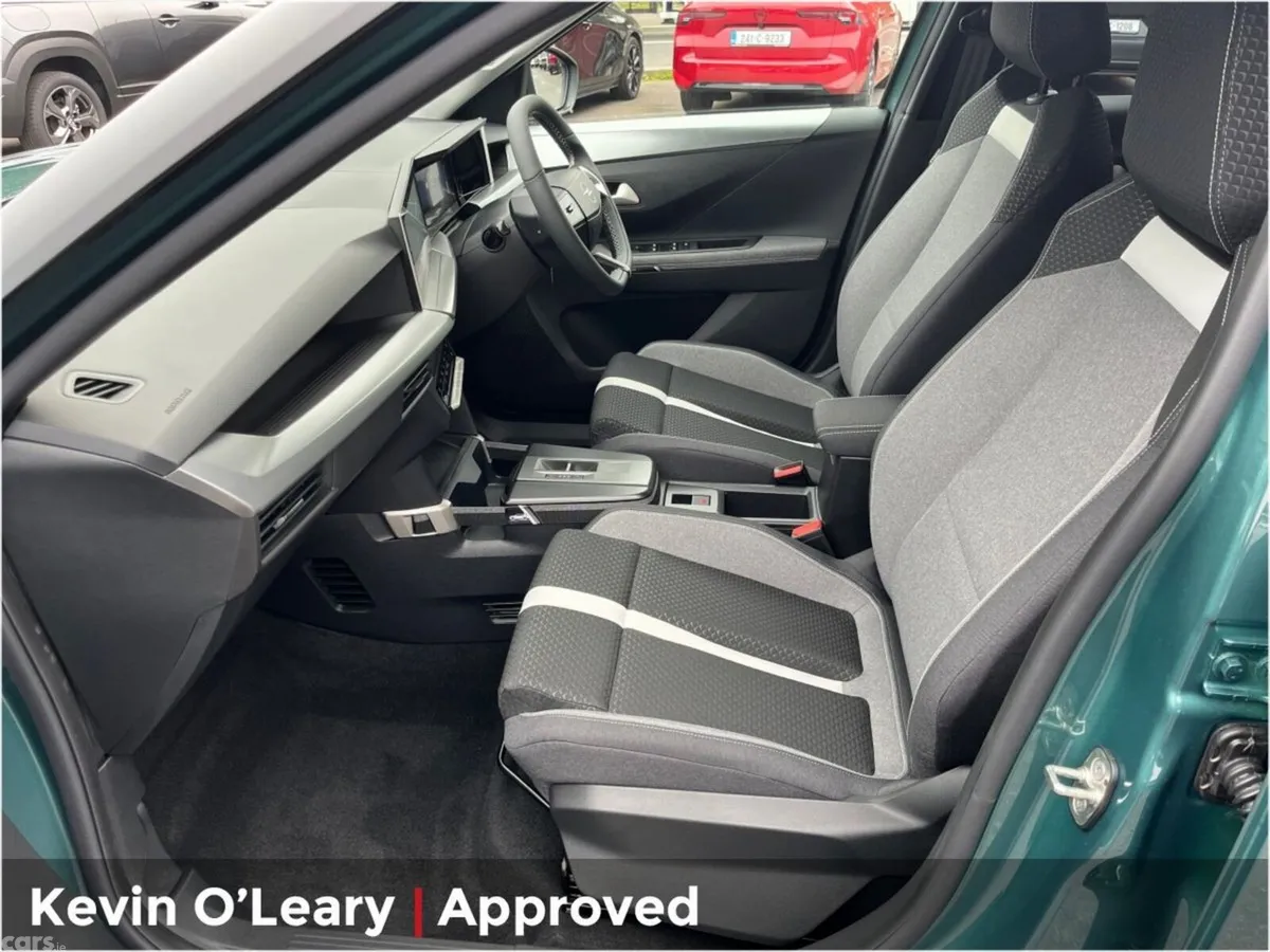 Opel Frontera SUV, Petrol Hybrid, 2026, Green