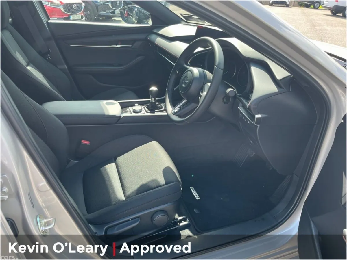 Mazda Mazda3 Hatchback, Petrol, 2025, White