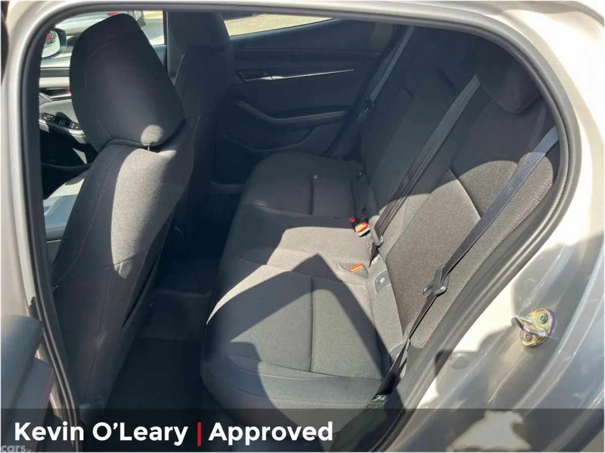 Mazda Mazda3 Hatchback, Petrol, 2025, White
