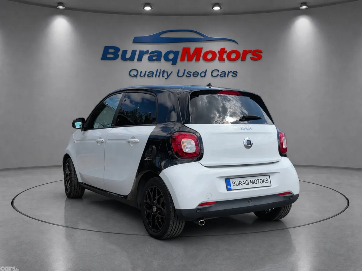 Smart Forfour Hatchback, Petrol, 2016, White