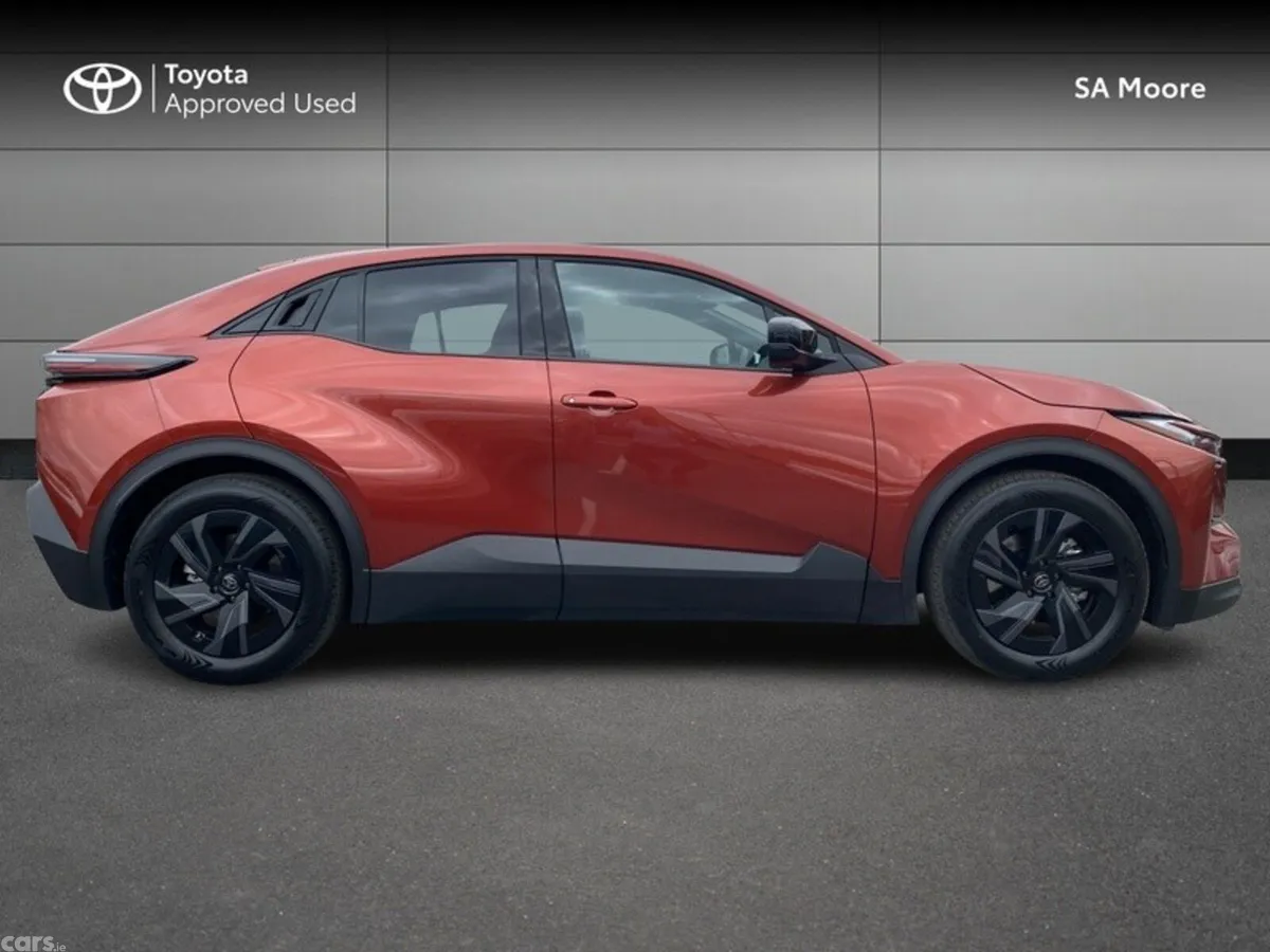 Toyota C-HR Estate, Electric, 2026, Brown