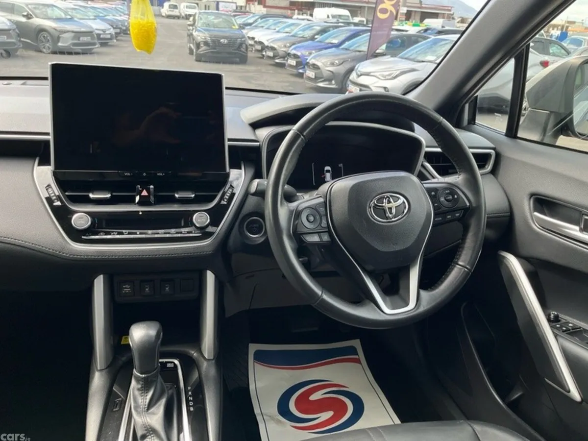 Toyota Corolla Cross Hatchback, Petrol Hybrid, 2023, Grey