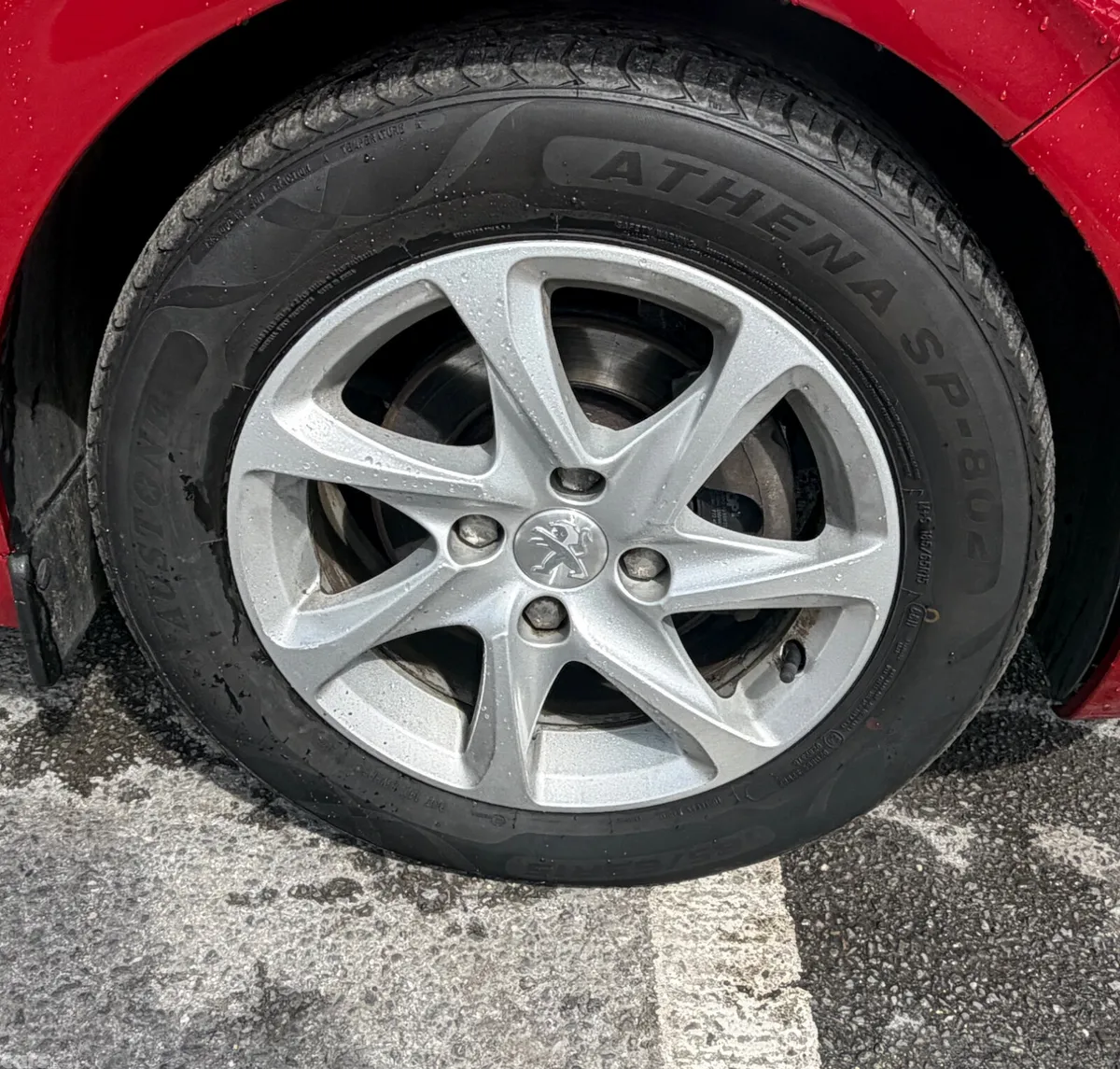 Peugeot 208 Hatchback, Diesel, 2018, Red