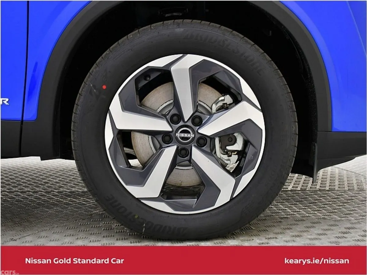 Nissan Qashqai SUV, Petrol, 2024, Blue