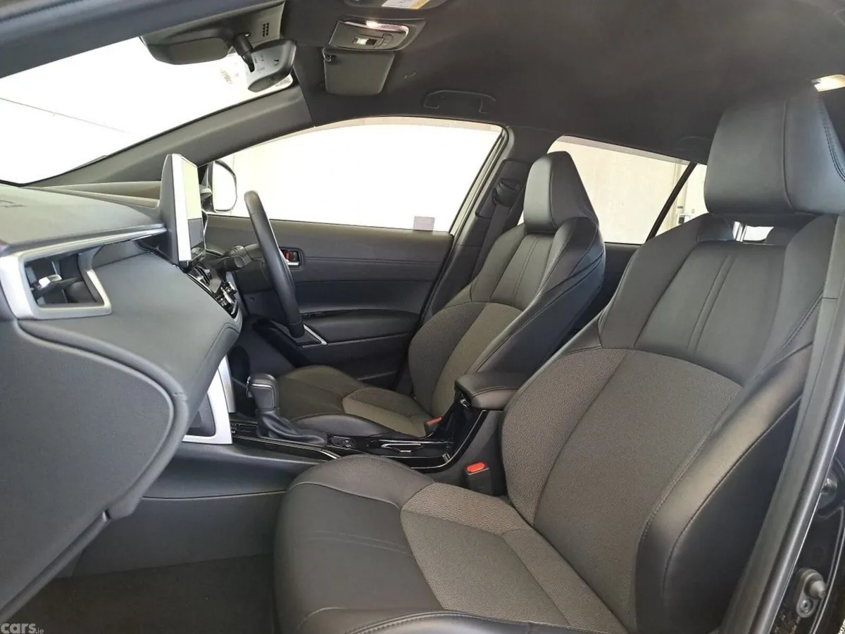 Toyota Corolla Cross SUV, Petrol Hybrid, 2023, Black