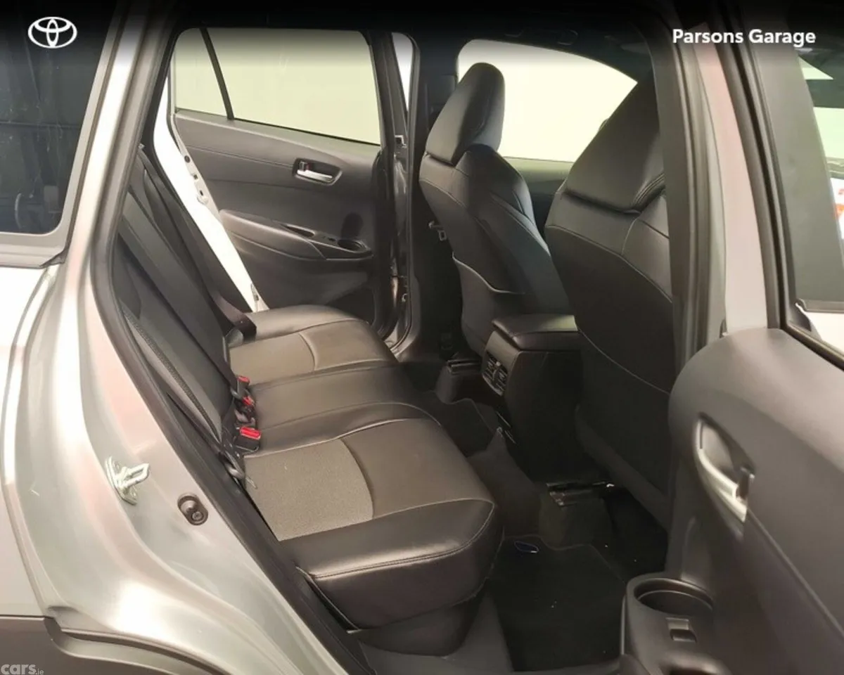Toyota Corolla Cross Hatchback, Petrol Hybrid, 2024, Silver