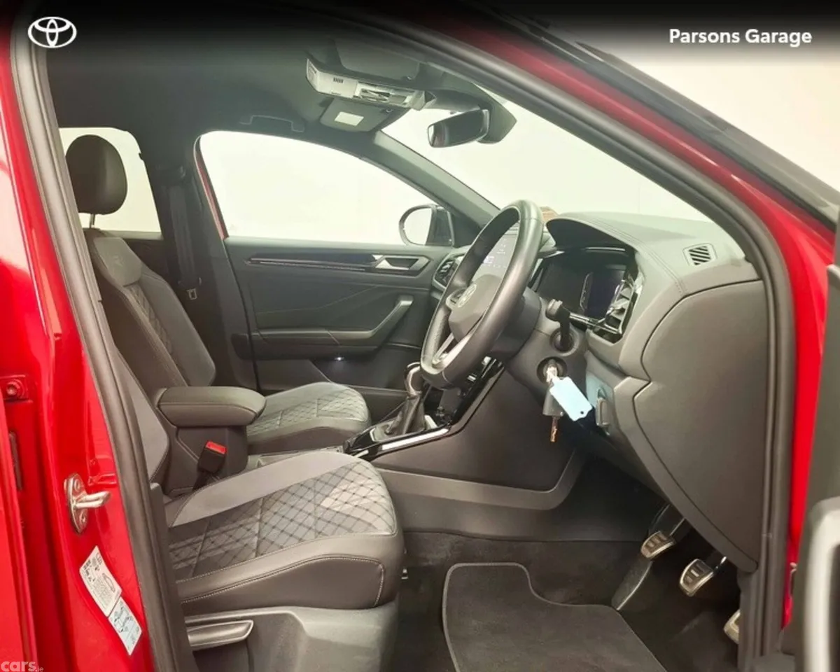 Volkswagen T-Roc Estate, Diesel, 2024, Red