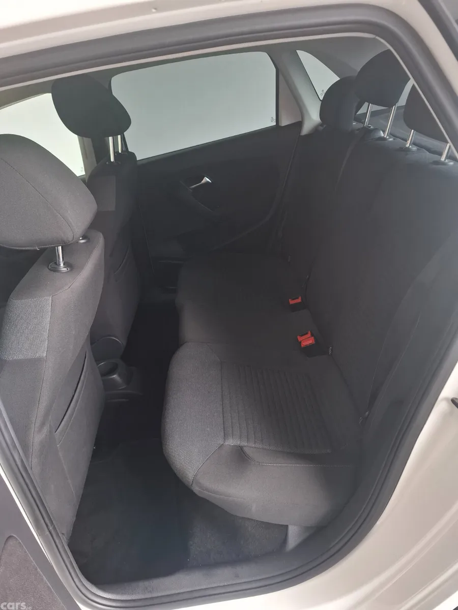 Volkswagen Polo Hatchback, Petrol, 2014, White
