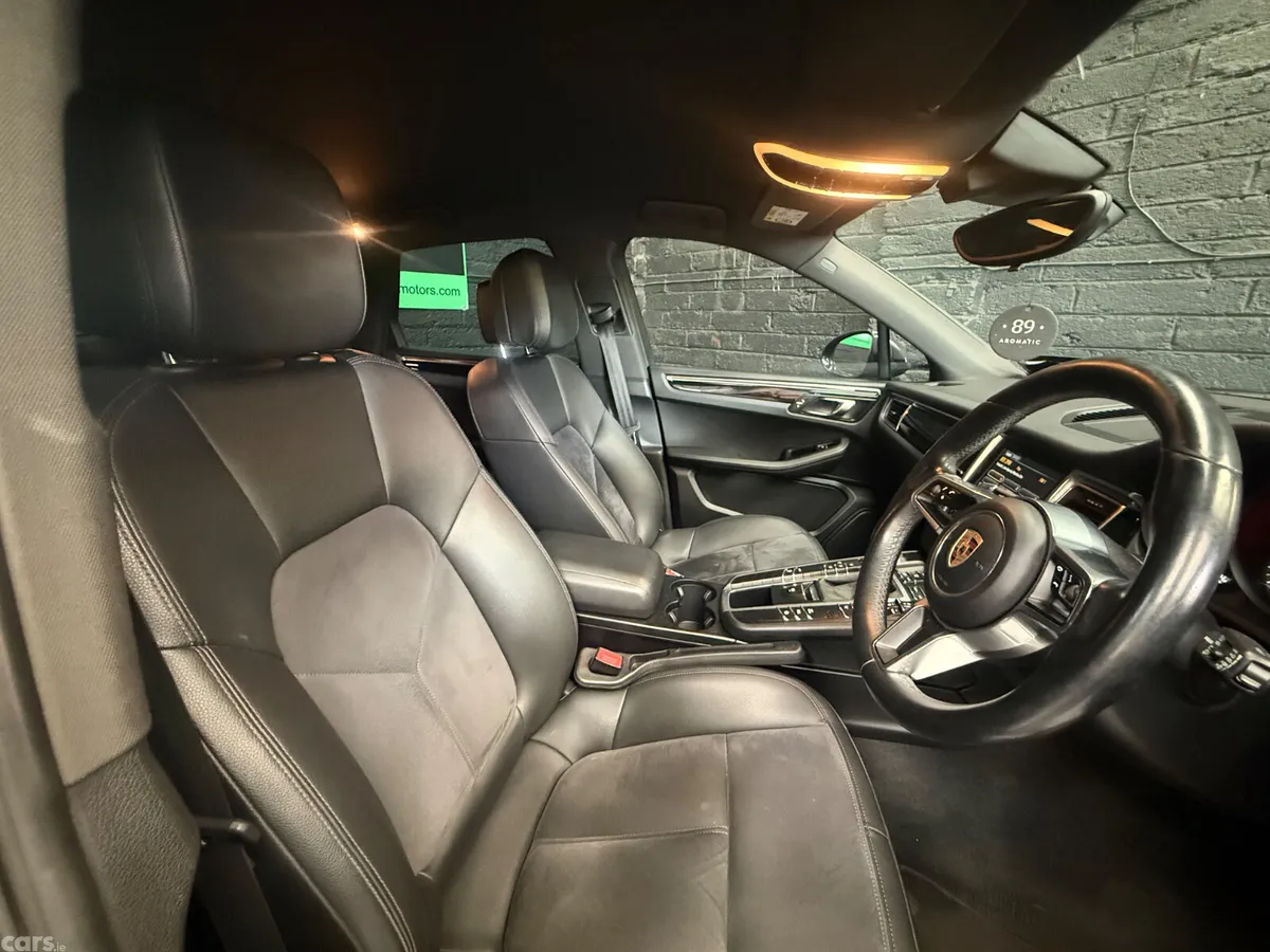 Porsche Macan Coupe, Diesel, 2015, Blue