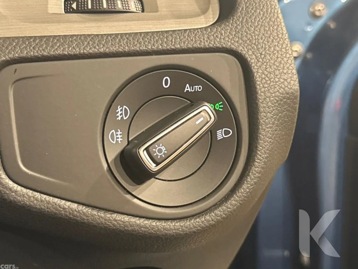 Volkswagen Golf Hatchback, Petrol, 2017, Blue