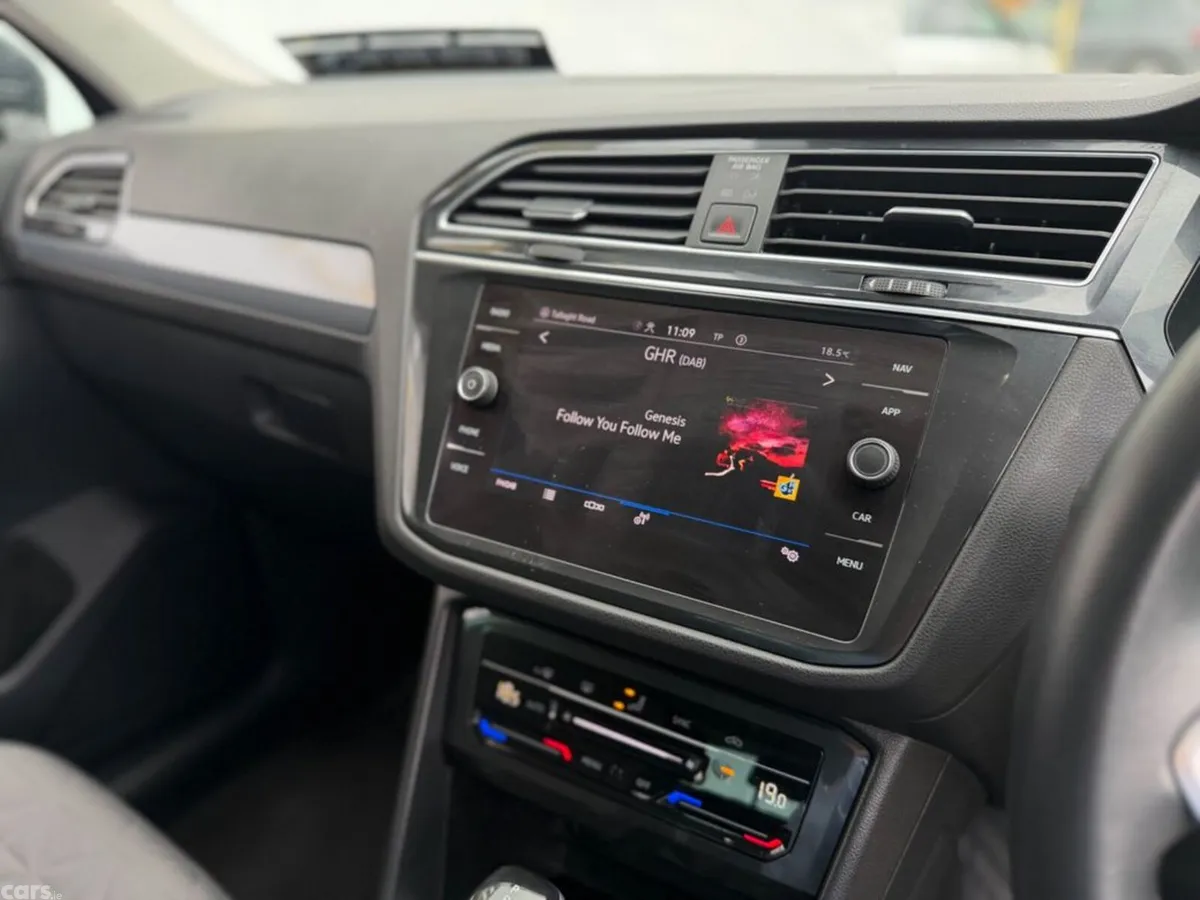 Volkswagen Tiguan SUV, Diesel, 2023, Grey