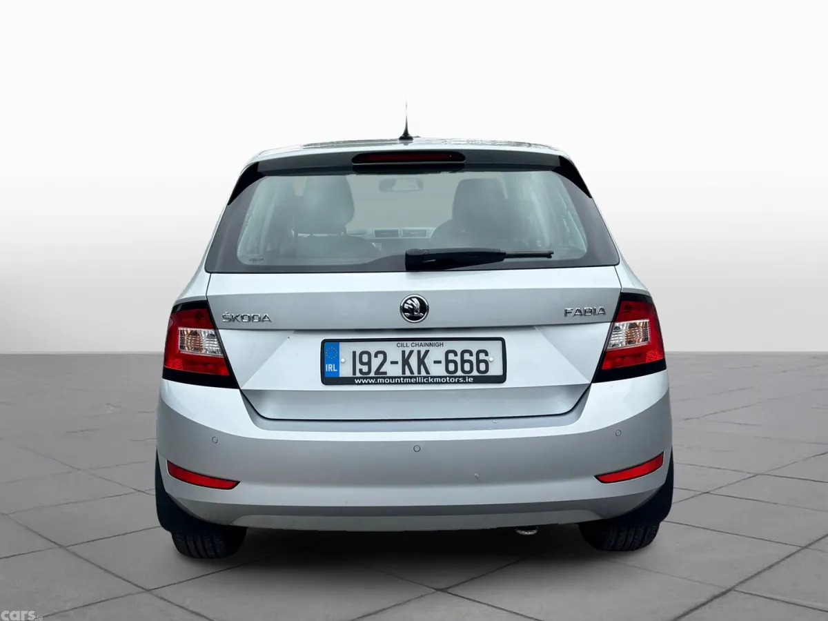 Skoda Fabia Hatchback, Petrol, 2019, Grey
