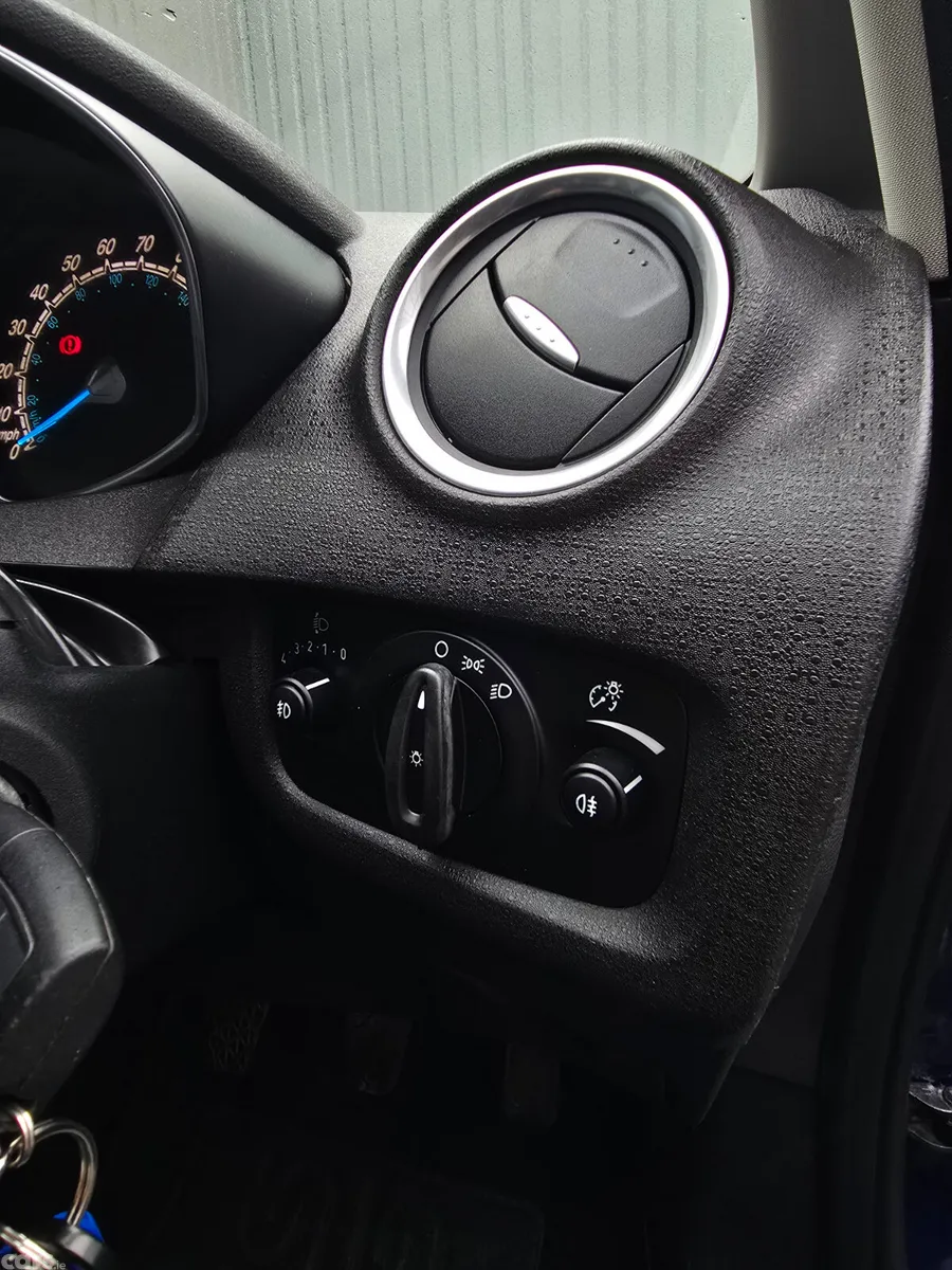 Ford Fiesta Hatchback, Petrol, 2015, Blue