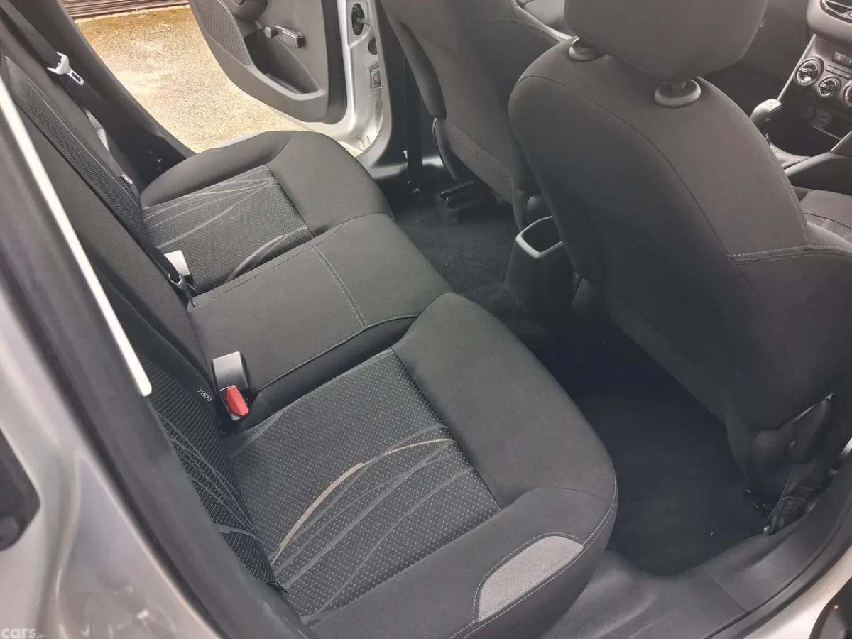 Peugeot 208 Hatchback, Petrol, 2015, Silver