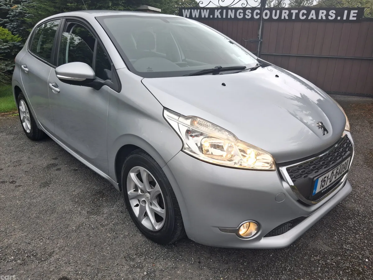 Peugeot 208 Hatchback, Petrol, 2015, Silver