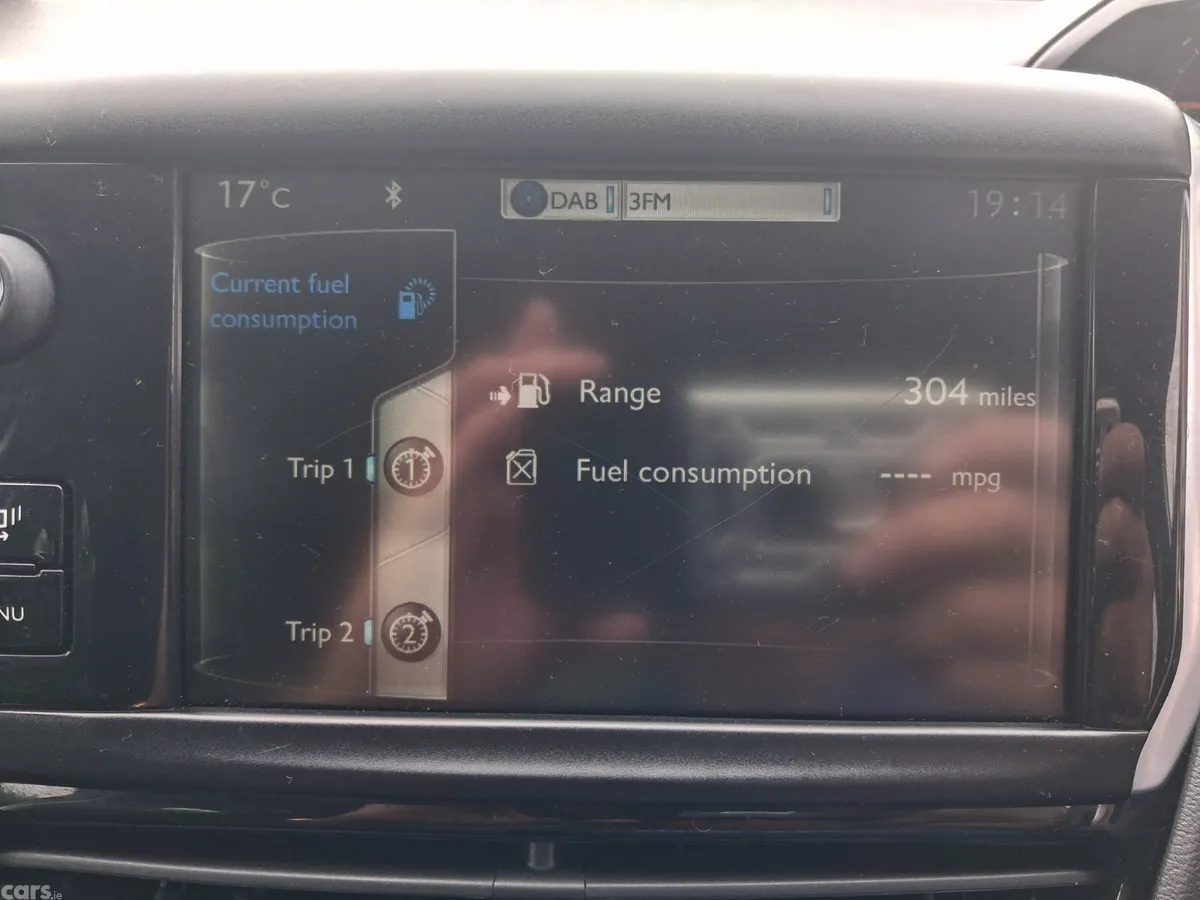 Peugeot 208 Hatchback, Petrol, 2015, Silver