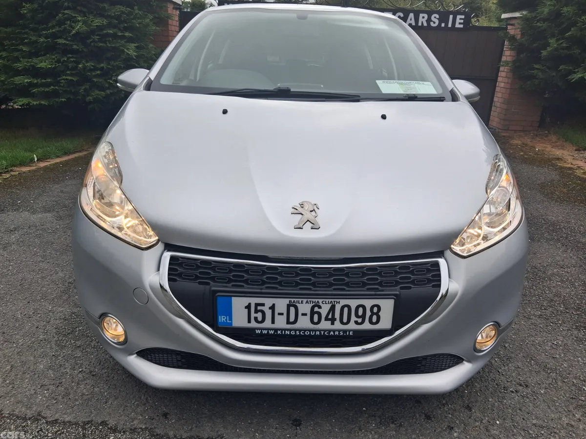 Peugeot 208 Hatchback, Petrol, 2015, Silver