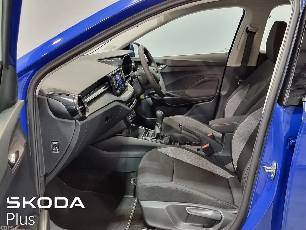 Skoda Fabia Hatchback, Petrol, 2023, Blue