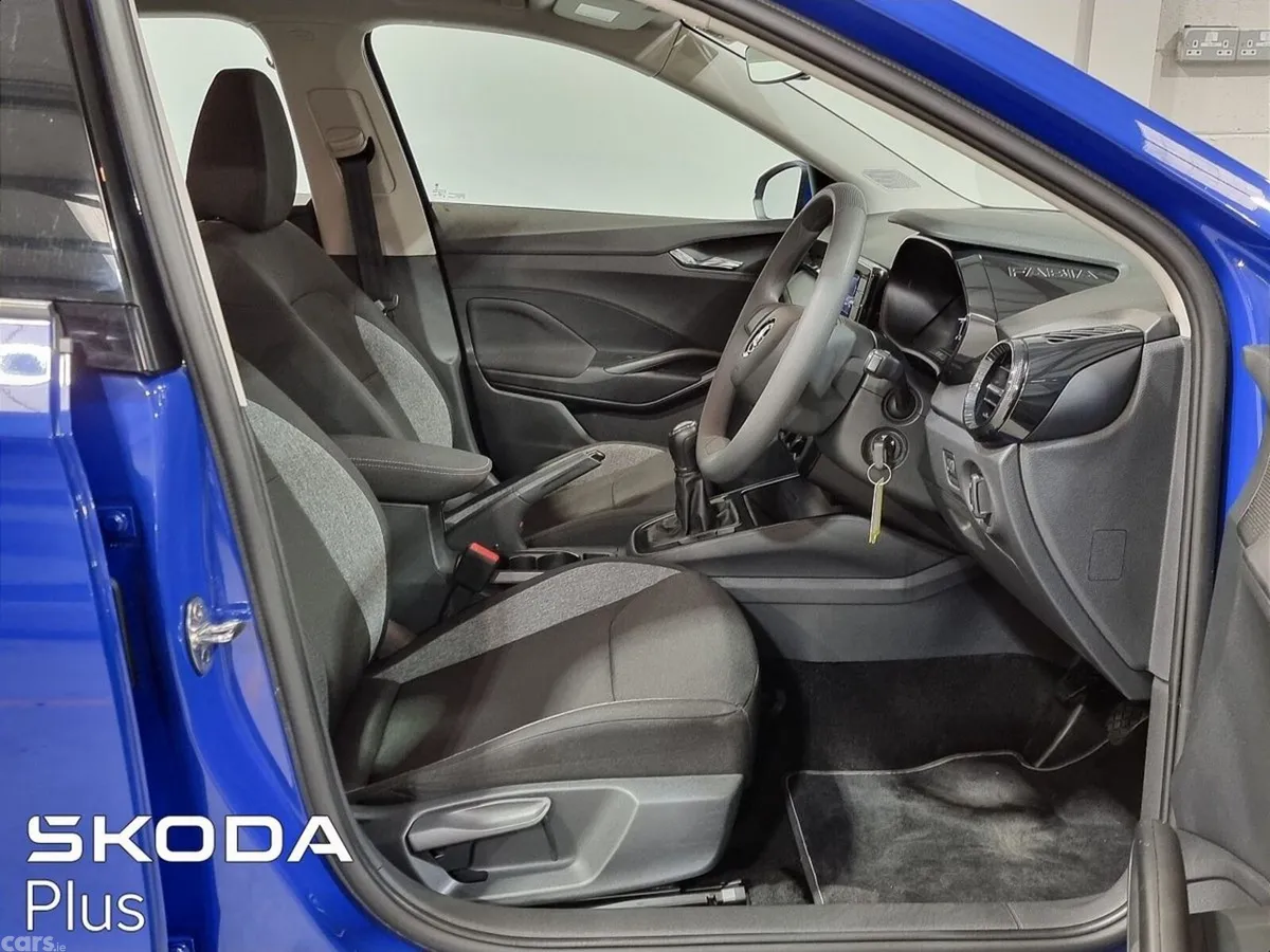 Skoda Fabia Hatchback, Petrol, 2023, Blue