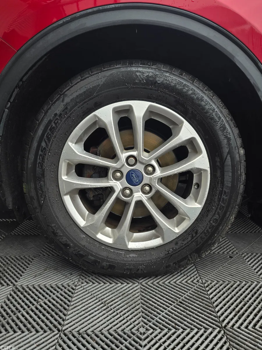 Ford Kuga SUV, Diesel, 2020, Red