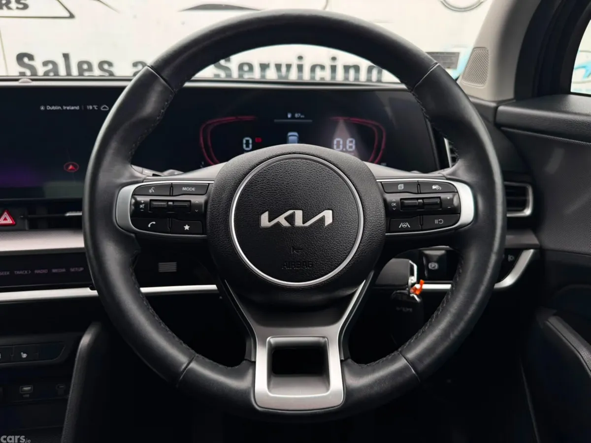 Kia Sportage SUV, Diesel Hybrid, 2023, Black