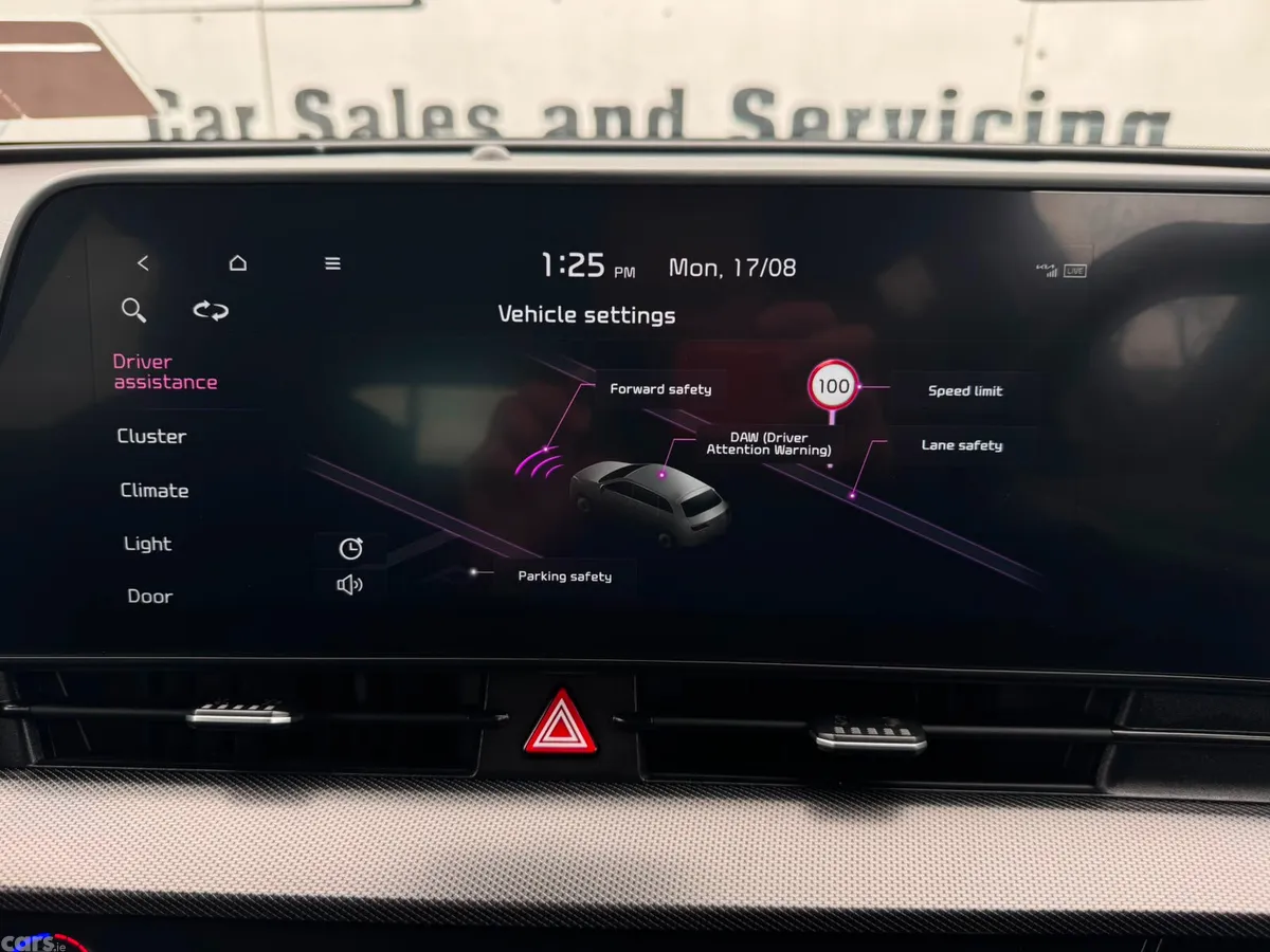 Kia Sportage SUV, Diesel Hybrid, 2023, Black