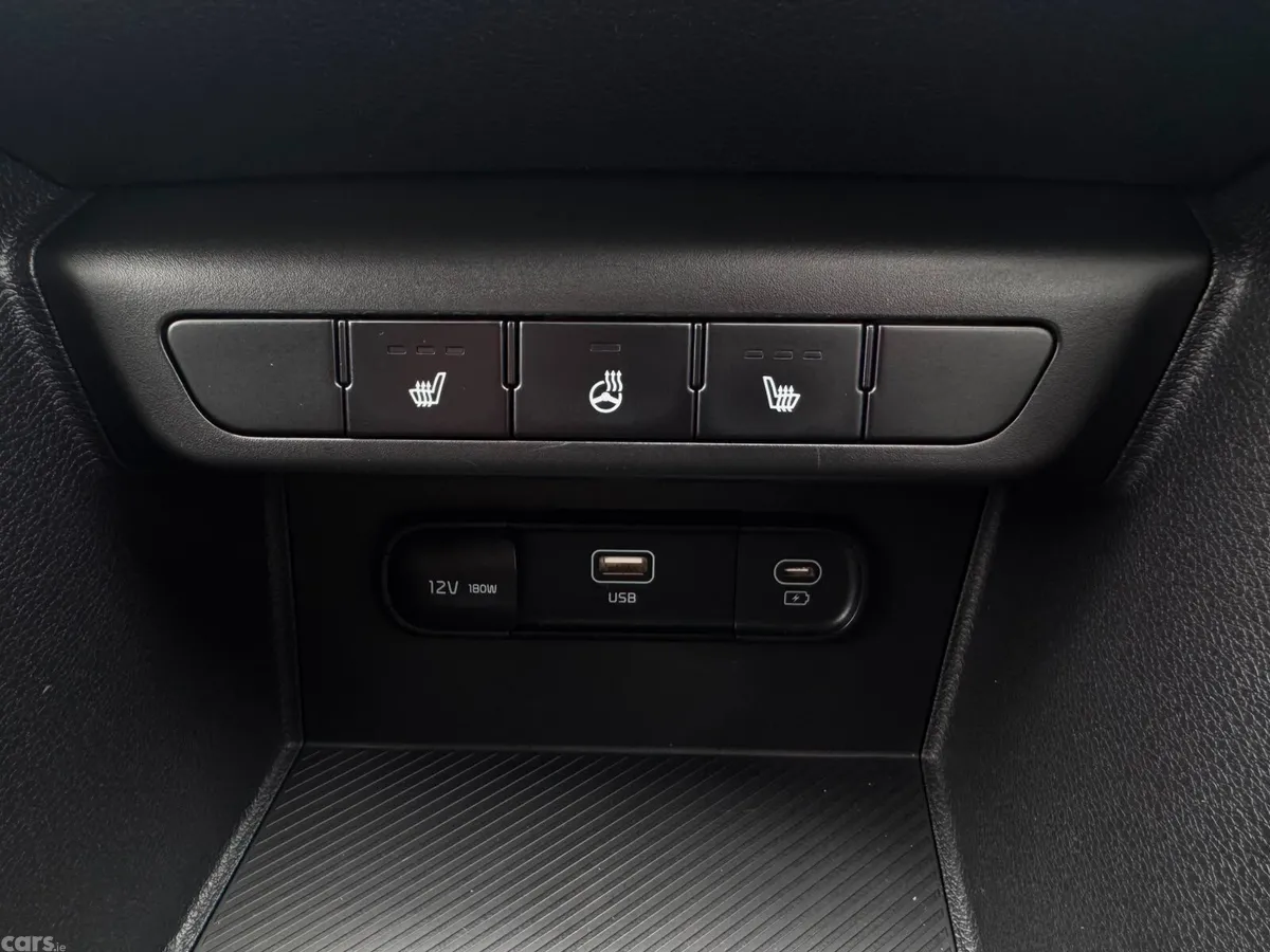 Kia Sportage SUV, Diesel Hybrid, 2023, Black