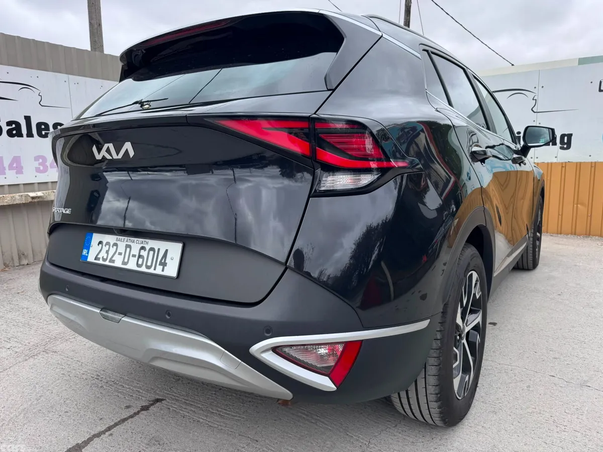 Kia Sportage SUV, Diesel Hybrid, 2023, Black