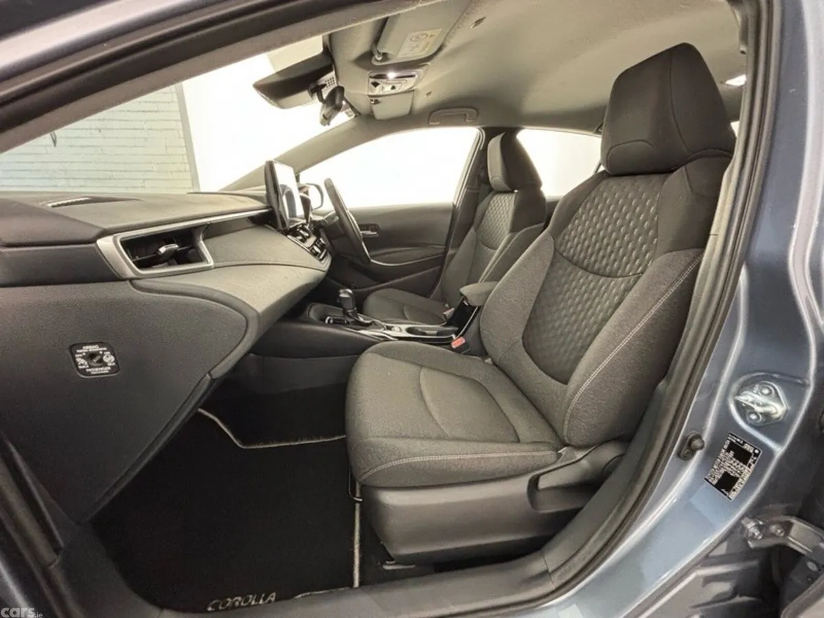 Toyota Corolla Saloon, Petrol Hybrid, 2023, Grey